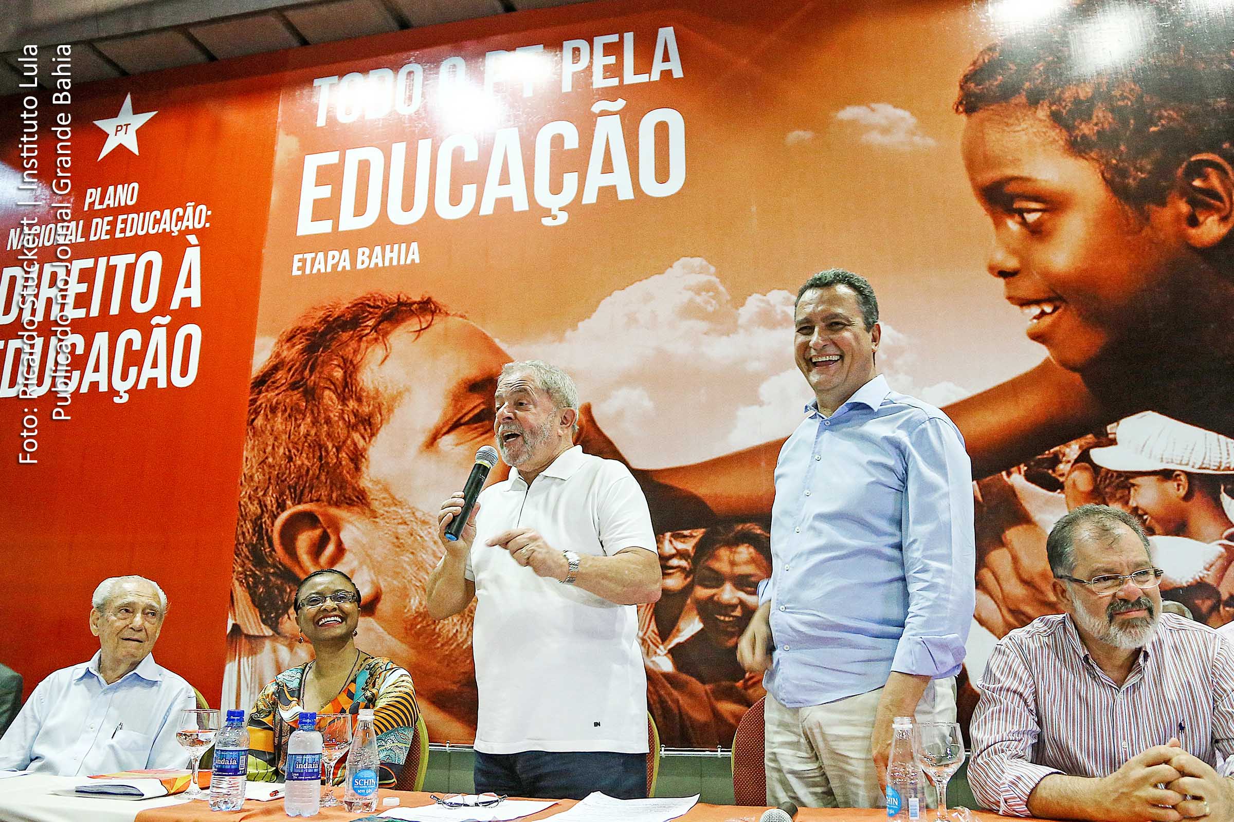 Ex-presidente Luiz Inácio Lula da Silva, durante evento em Salvador. Deputada Moema Gramacho defende continuidade dos governos petistas com eleição do ex-presidente Lula em 2018. “Continua Dilma e volta Lula em 2018”, clama Moema Gramacho.
