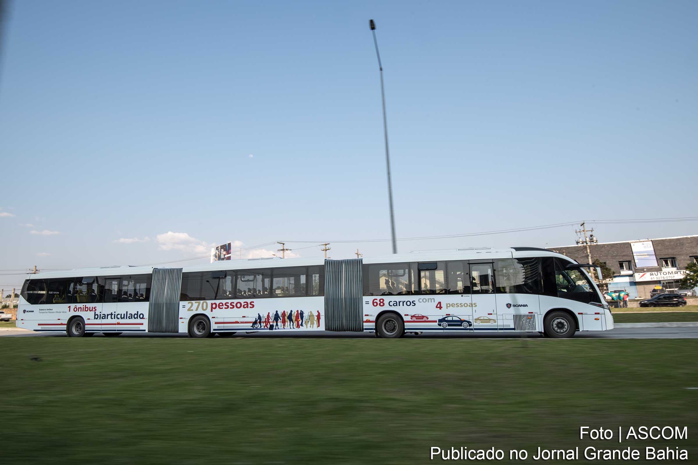 Ônibus biarticulado da Scania para o sistema de transporte público tipo BRT.