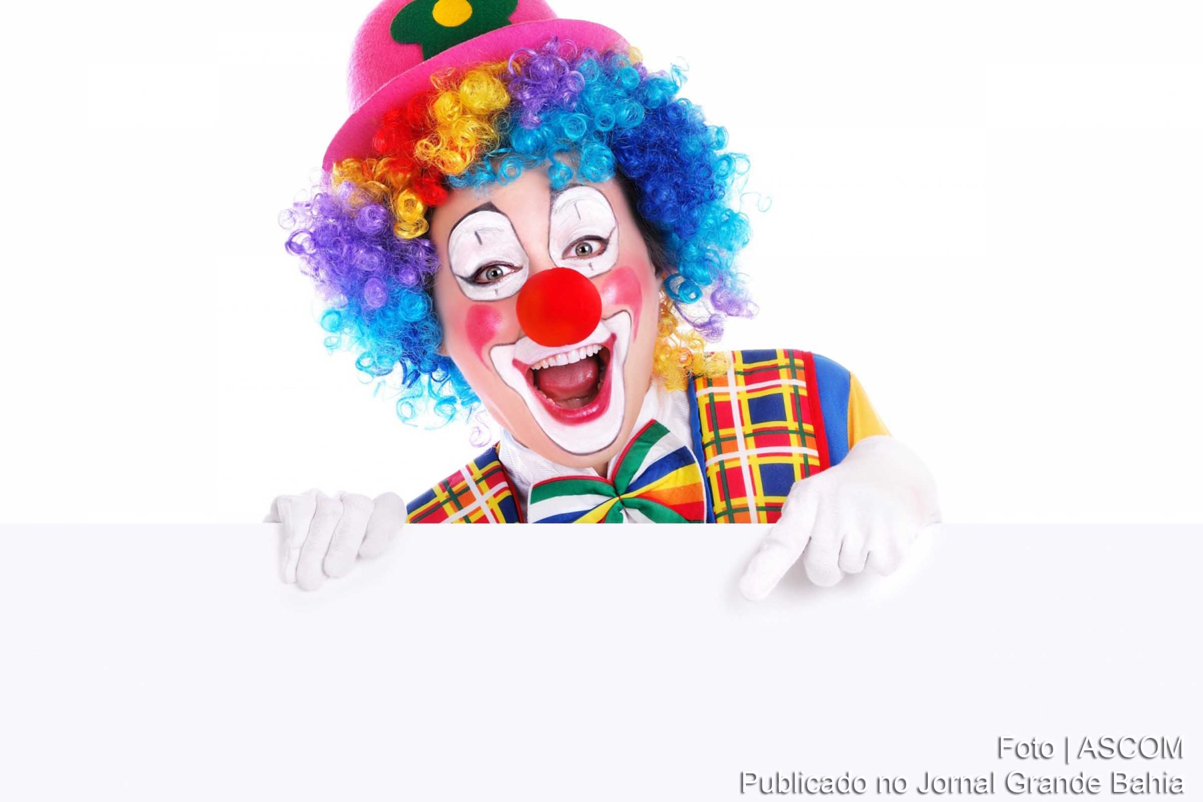 Encontro de palhaços celebra Dia das Crianças em Feira de Santana. Evento encerra a programação do 8º Fenatifs.