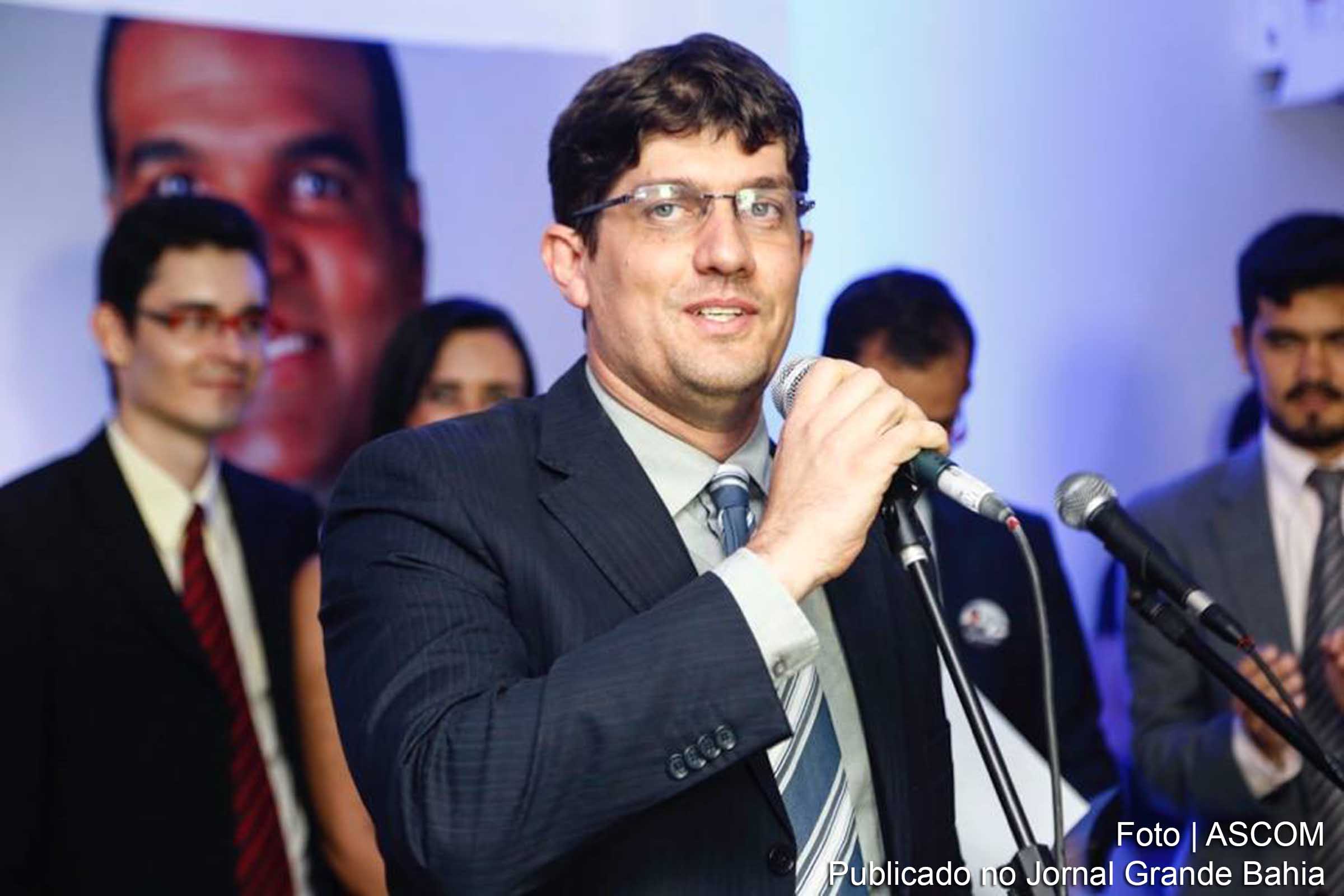 Carlos Rátis critica divulgação de pesquisa.