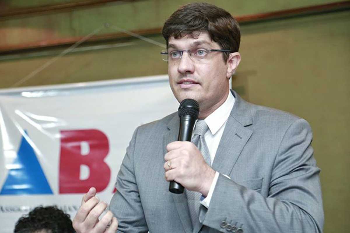 Carlos Rátis: "Uma atenção especial será prestada ao advogado do interior, que de todos os profissionais são os mais afetados com o abandono da OAB.".