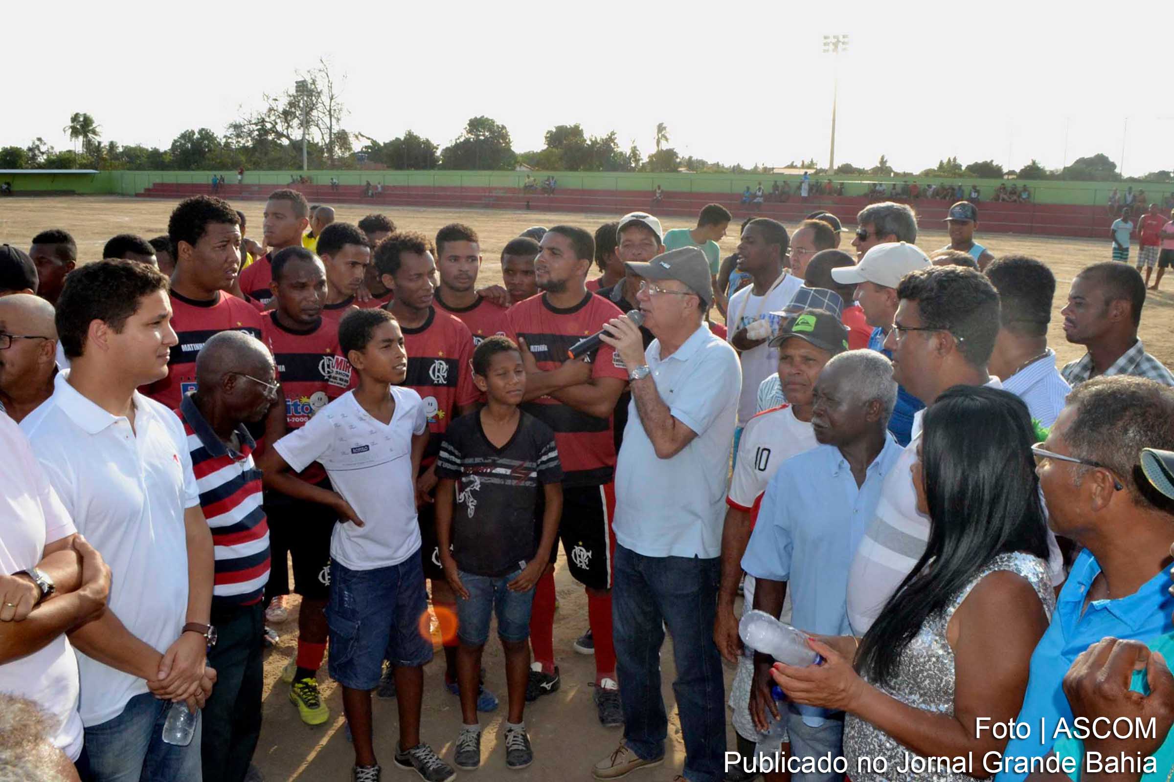 Prefeito José Ronaldo participou da inauguração do Estádio de Futebol Severino Ferreira da Fonseca.