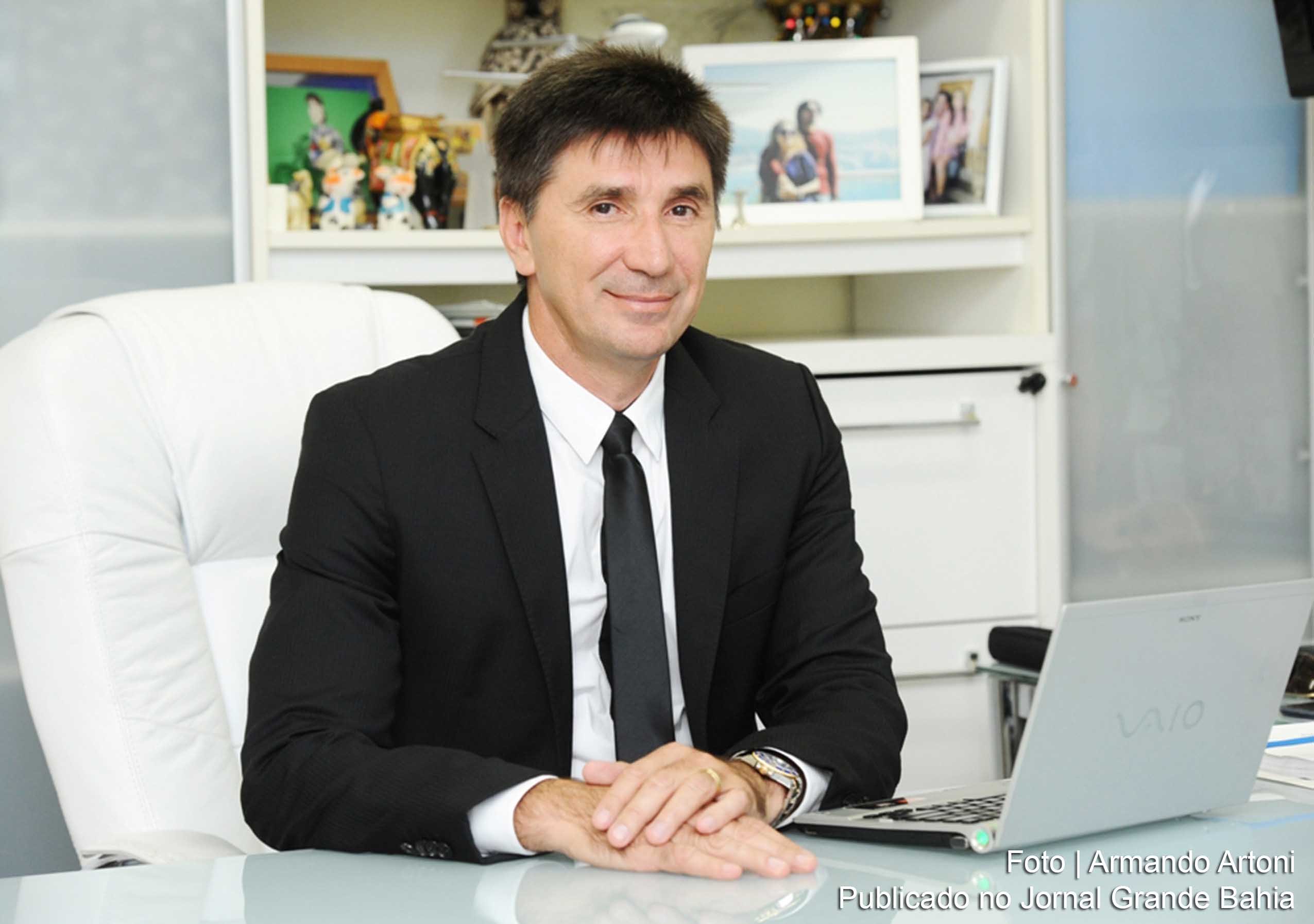 Janguiê Diniz é Mestre e Doutor em Direito.