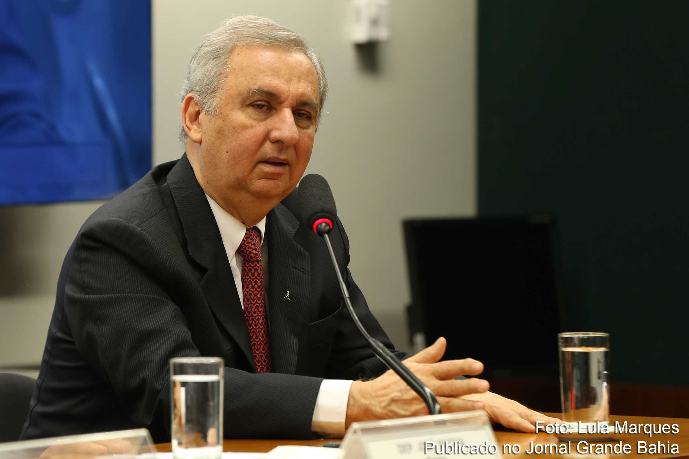 BNDES confirma contratos com empresas de José Carlos Bumlai entre 2008 e 2012.