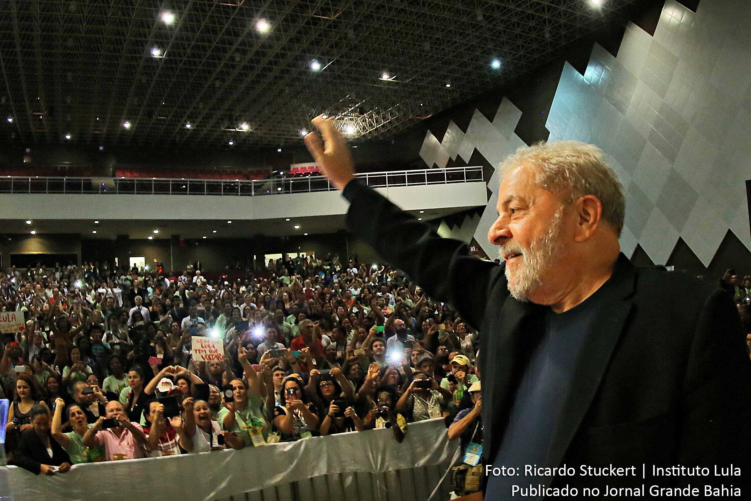Ex-presidente Lula participa da 5ª Conferência Nacional de Segurança Alimentar e Nutricional.