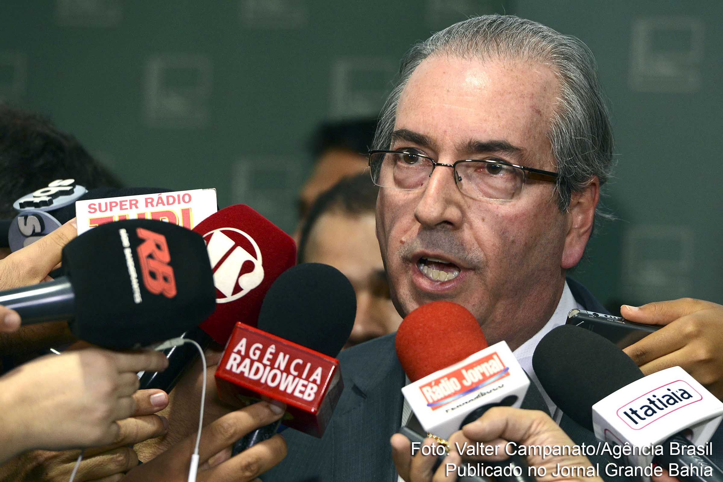 O presidente da Câmara dos Deputados, Eduardo Cunha, informou em entrevista coletiva que aceitou pedido de abertura de processo de impeachment da presidenta Dilma Rousseff.