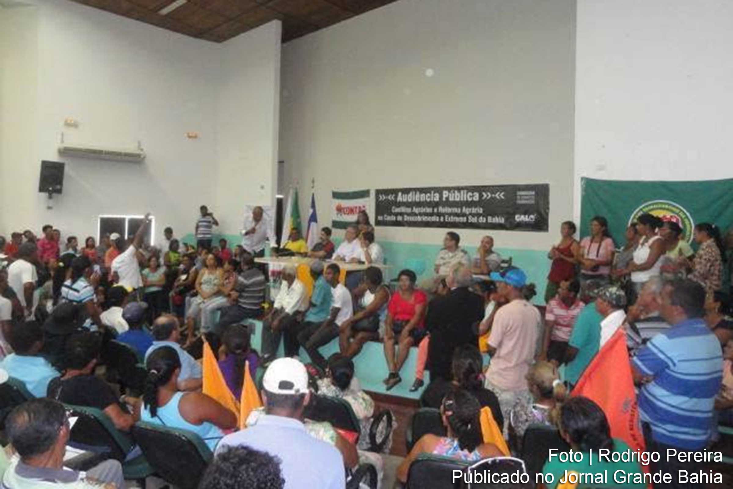 Em outubro, durante audiência pública em Eunápolis, trabalhadores rurais denunciaram perseguições e ameaças ao presidente da Comissão de Direitos Humanos, deputado Marcelino Galo.