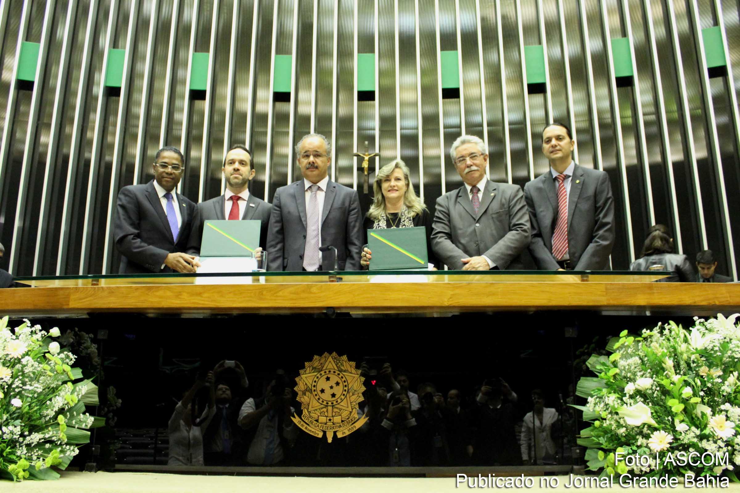 Márcio Marinho entrega Prêmio a CGU.