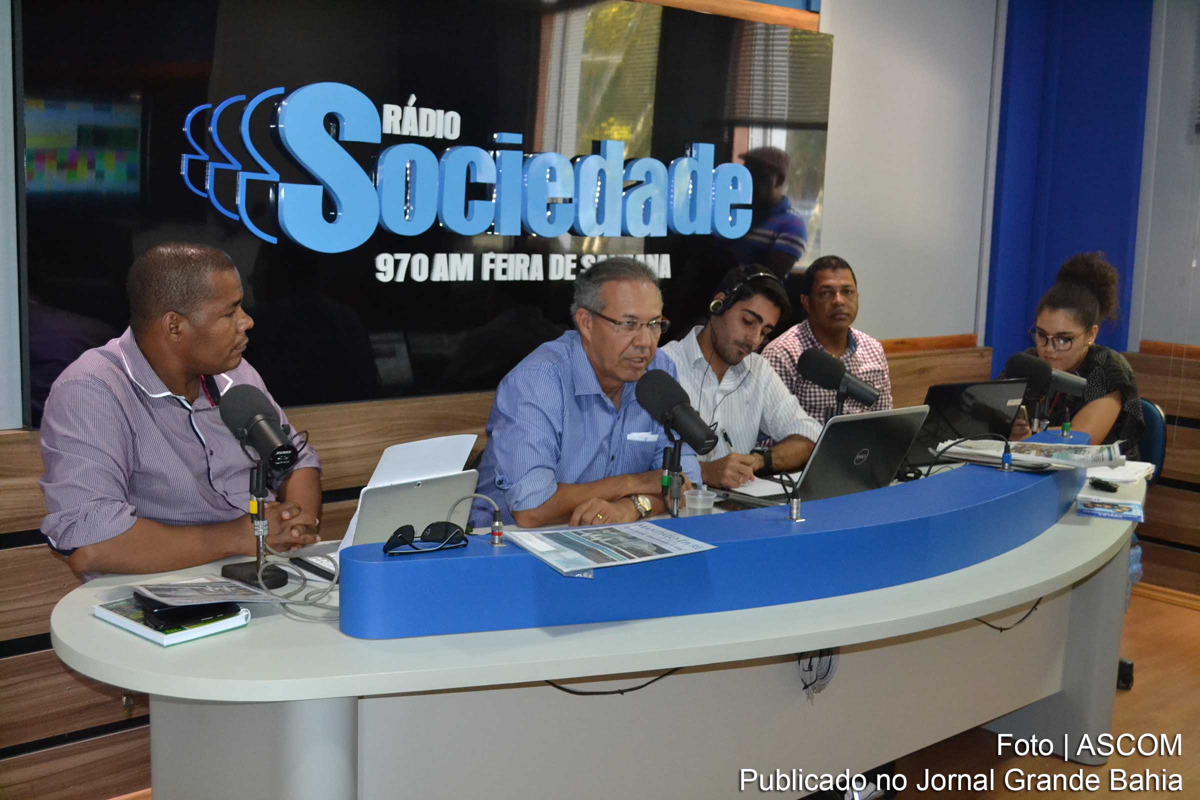 Deputado Carlos Geilson no programa Linha Direta com o Povo, da rádio Sociedade AM.