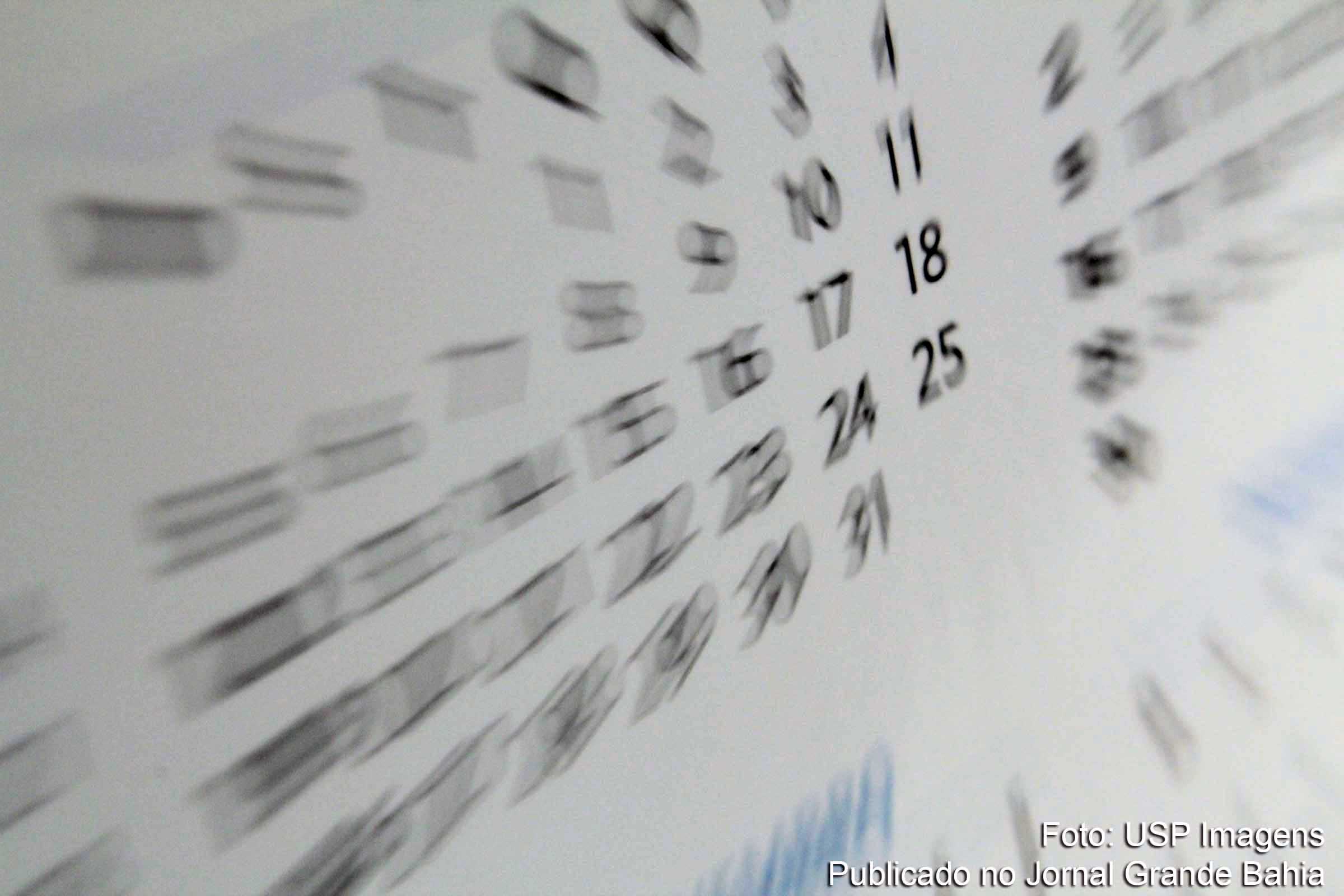 Para quem pretende planejar uma viagem, emendar férias ou um simplesmente descansar, uma boa notícia: o governo federal publicou no Diário Oficial da União a lista de feriados e pontos facultativos para o ano de 2016.