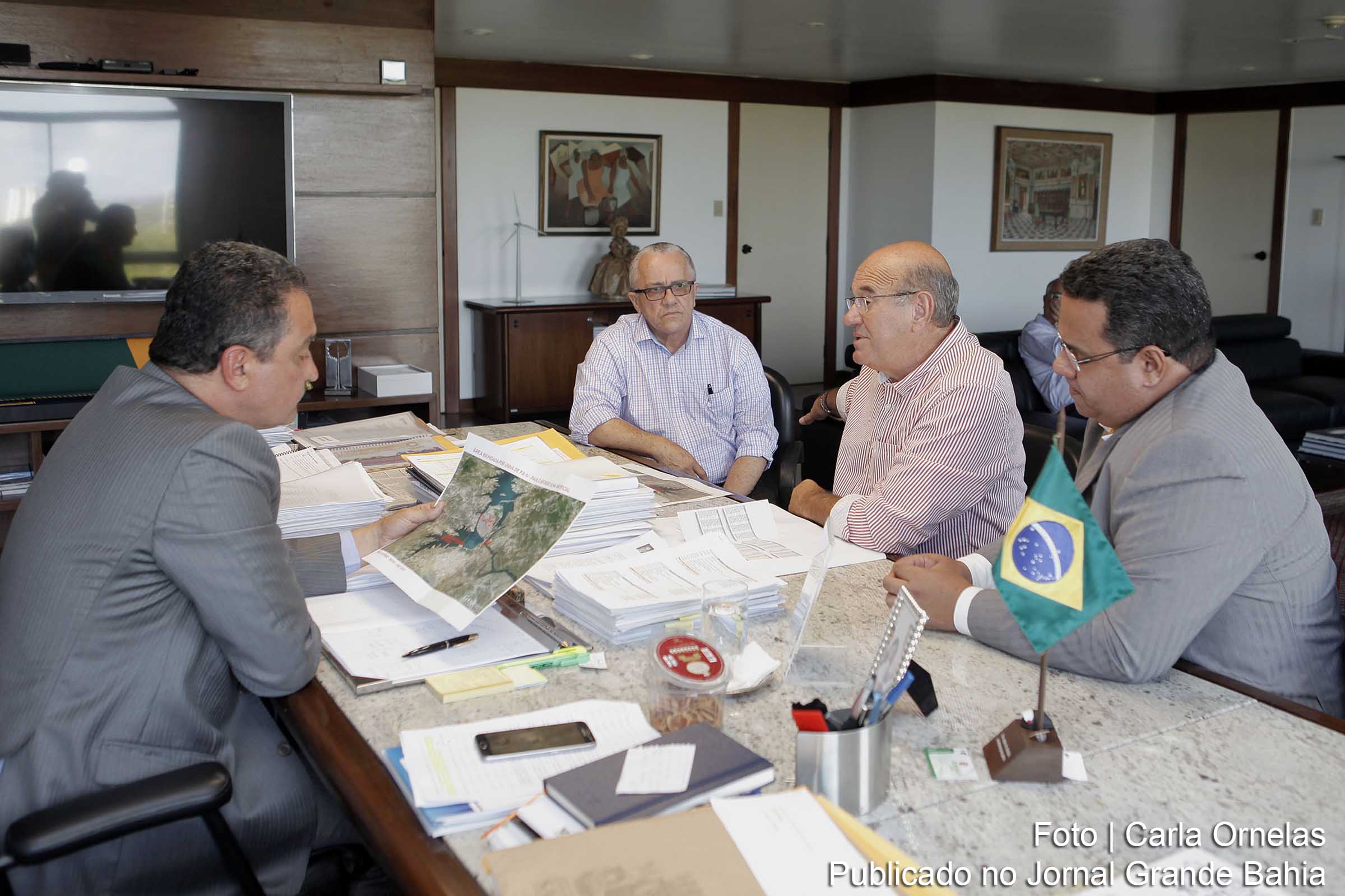 Governador reúne se com Séc. Josias Gomes e Pref. de Paulo Afonso.