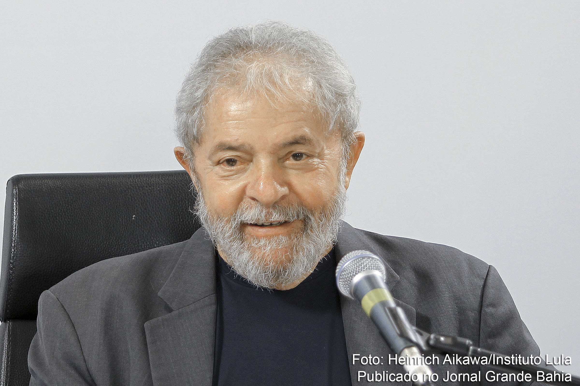 O ex-presidente Lula não foi sequer citado na decisão do juiz Sérgio Moro e repudia qualquer tentativa de envolver seu nome em atos ilícitos investigados na chamada Operação Lava Jato, diz nota emitida pelo Instituto.