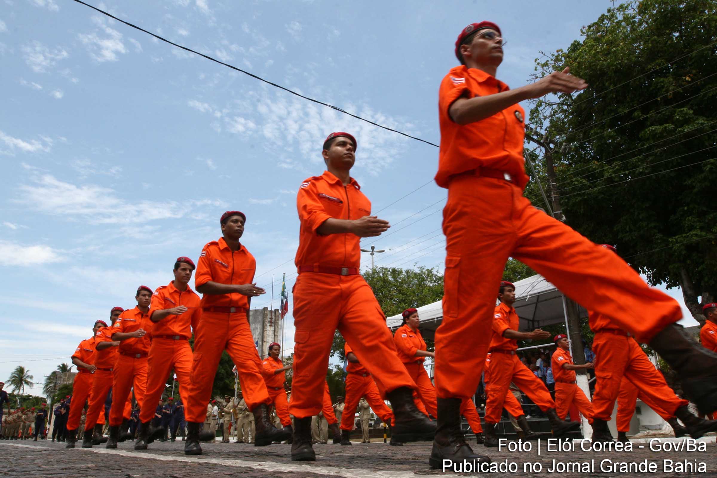 Bombeiros comemoram 116 anos de atuação.
