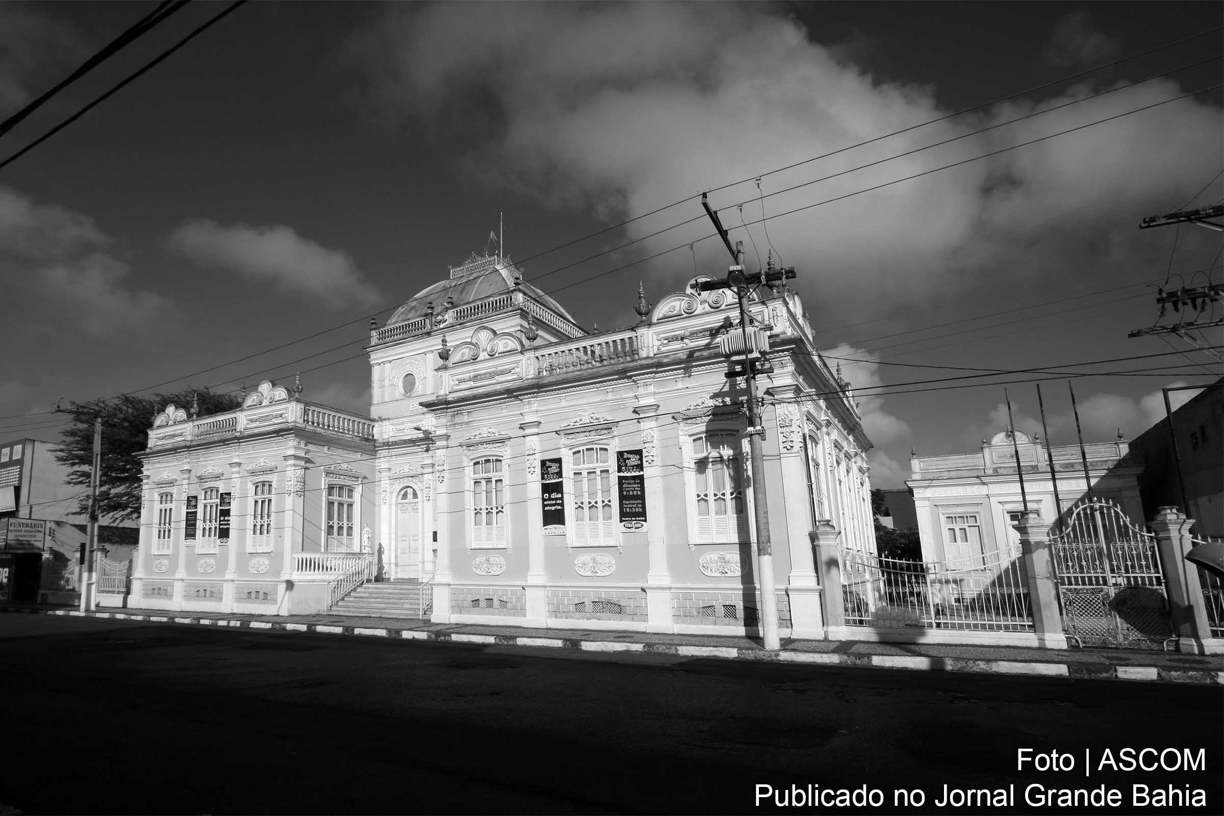 Situação orçamentária da UEFS leva à suspensão de eventos culturais do CUCA em 2016