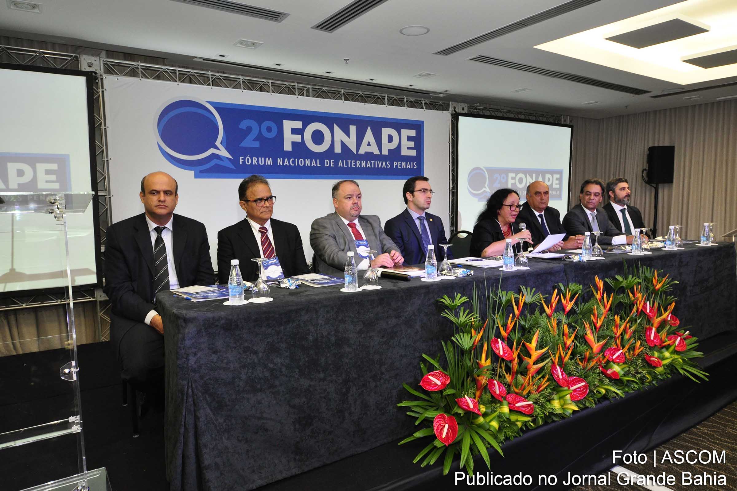 Composição da mesa durante o 2º Fórum Nacional de Alternativas Penais (Fonape).