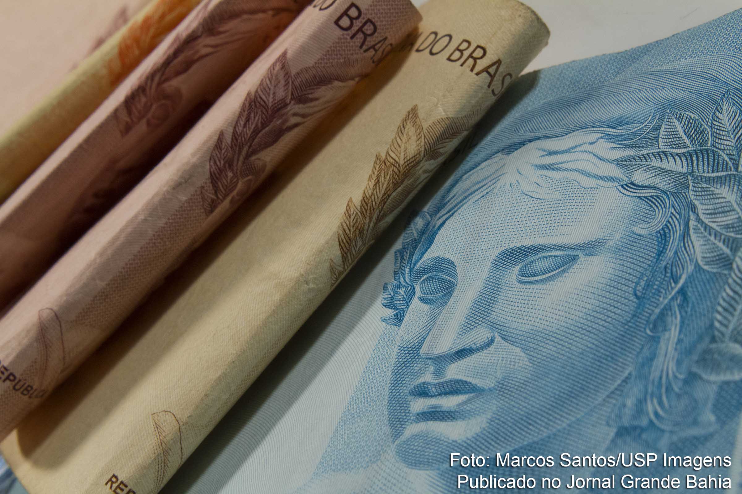 Governo Central tem déficit de R$ 114,9 bilhões em 2015.