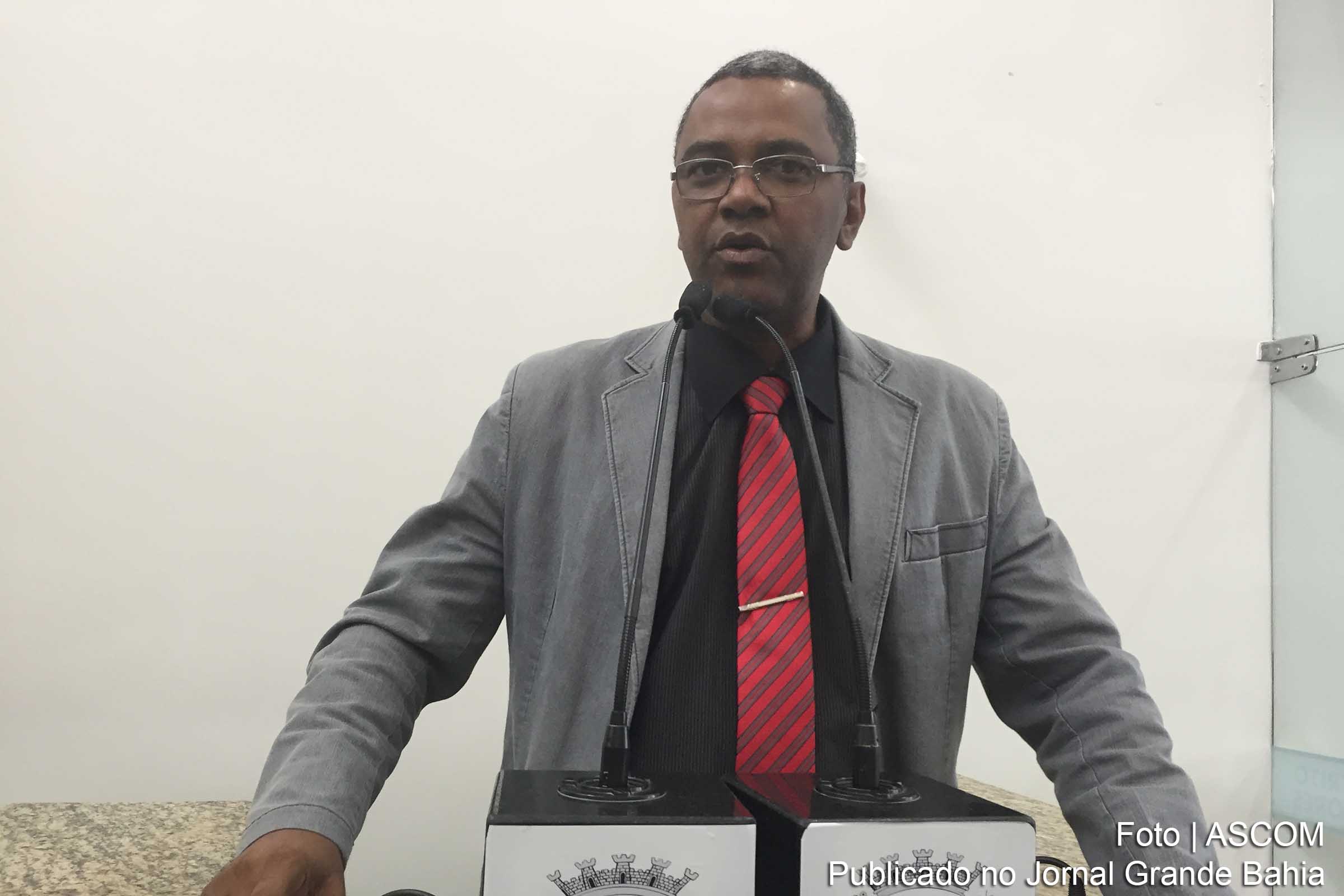 Vereador Isaías dos Santos (Isaías de Diogo) : "Muitas pessoas nos procuram pedindo empregos, mas, em algumas vezes, não temos como ajudar.".