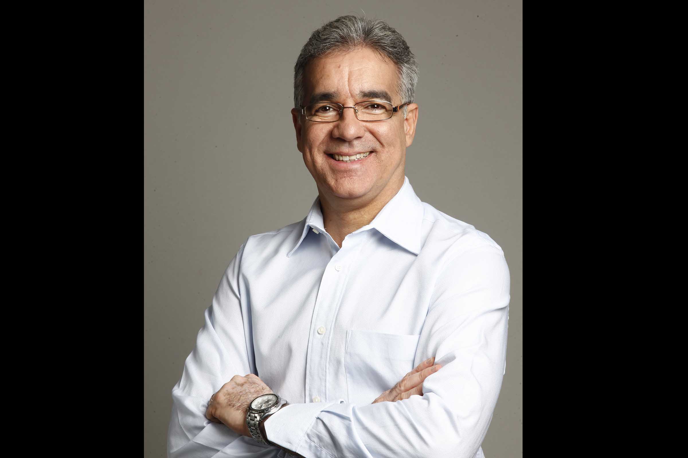 Deputado José Cerqueira de Santana Neto (Zé Neto) pede diálogo entre governo municipal e permissionários do Centro de Abastecimento.