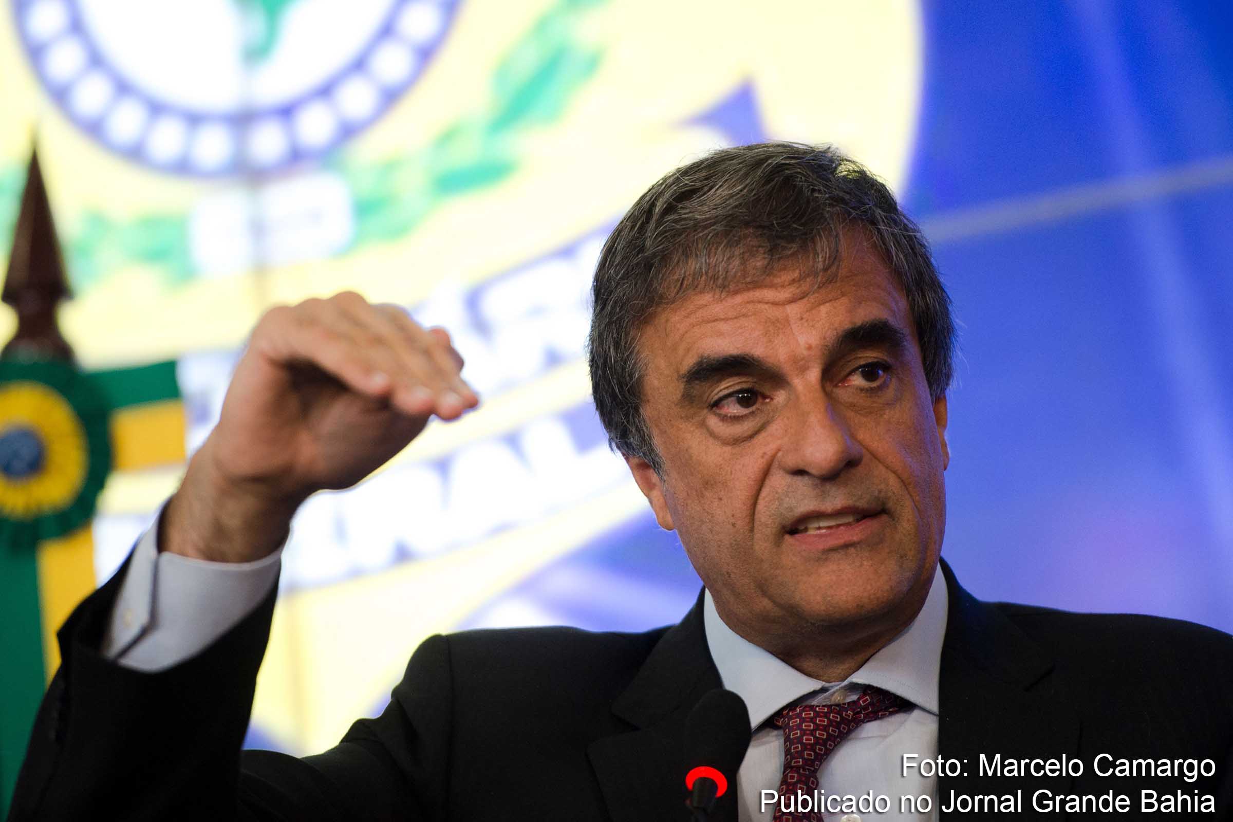 O ministro da Justiça, José Eduardo Cardozo, vai deixar a pasta e assumir a Advocacia-Geral da União.