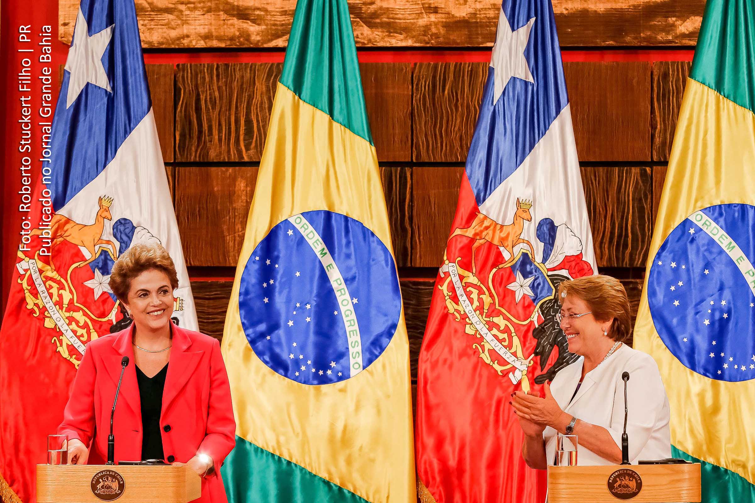 Presidenta Dilma Rousseff durante Cerimônia Oficial de Chegada ao Chile. Declaração da presidente evidência tensão entre partido e governo.