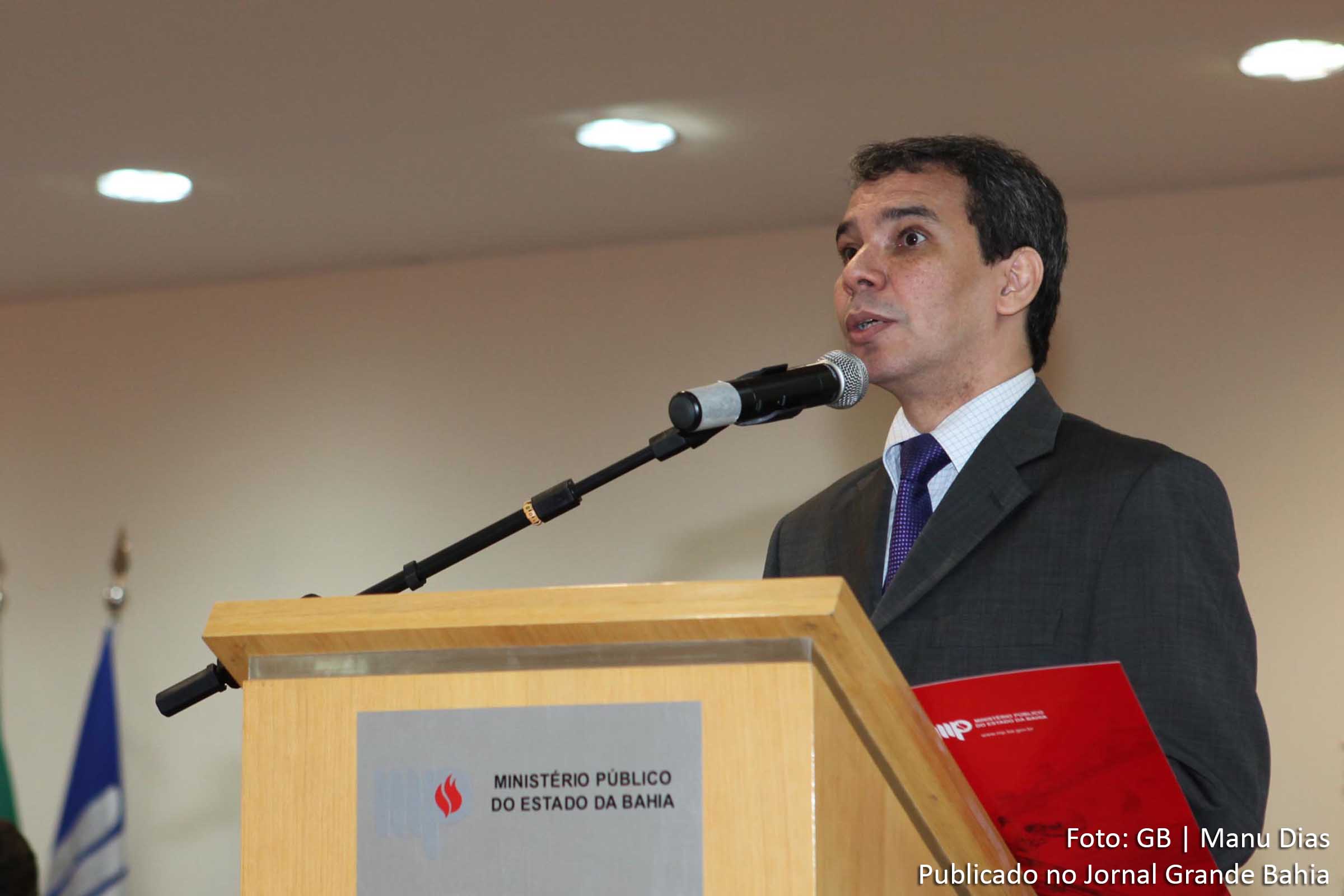 Wellington César Lima e Silva assume Ministério da Justiça.