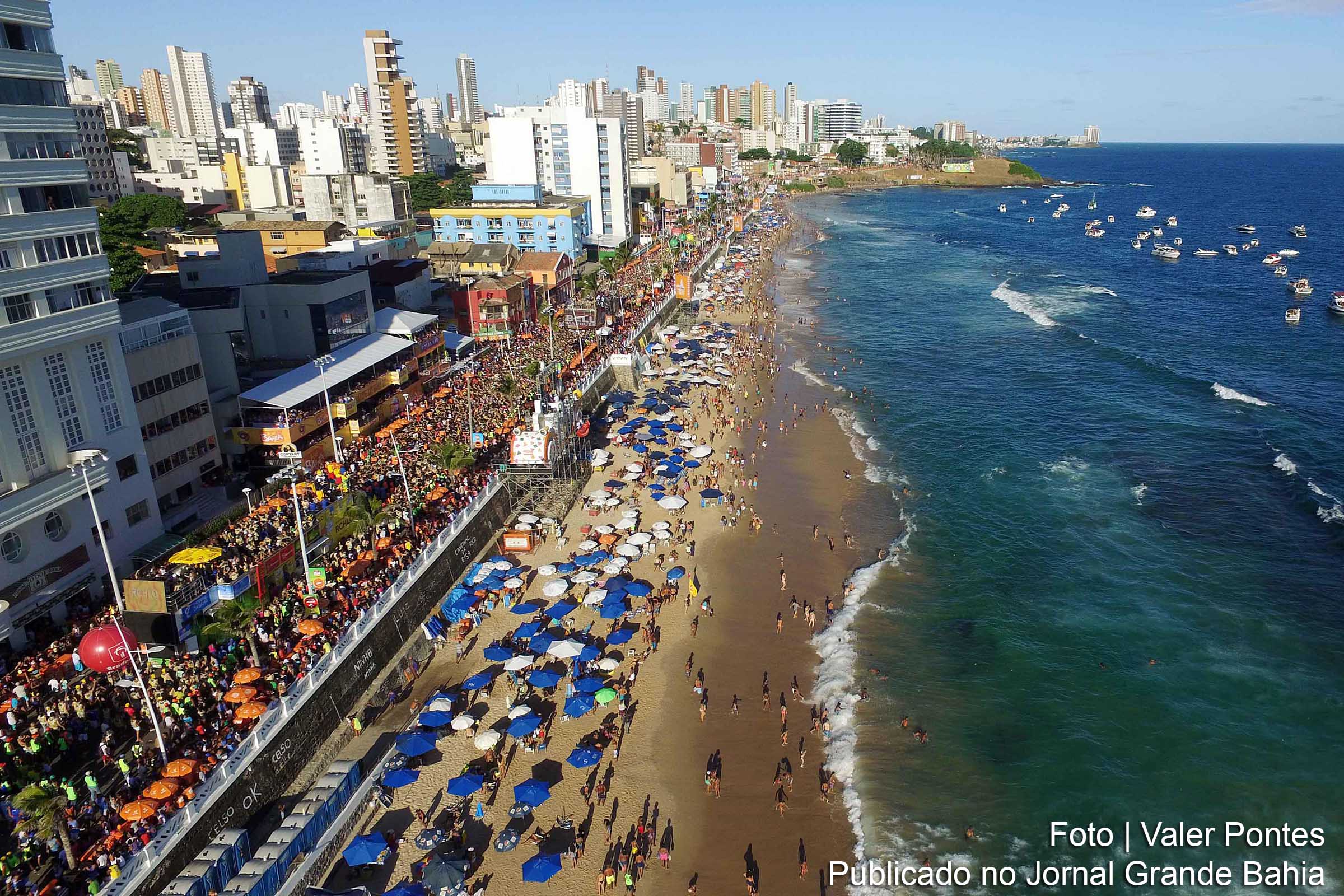 Vista aérea do carnaval 2016 de Salvador.