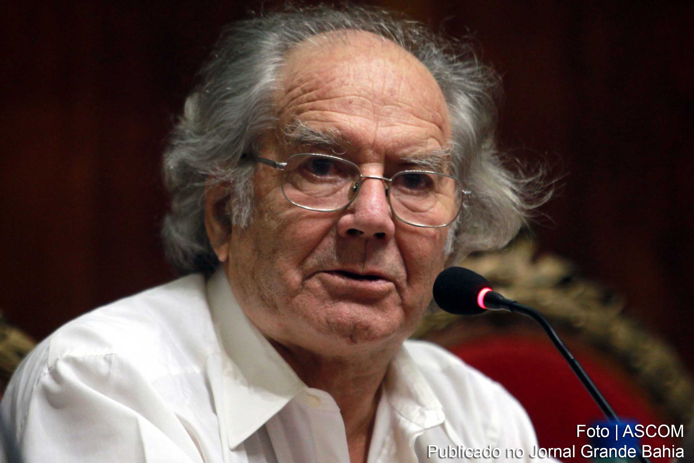 Adolfo Pérez Esquivel presta solidariedade a presidente Dilma Rousseff e o ministro Lula.