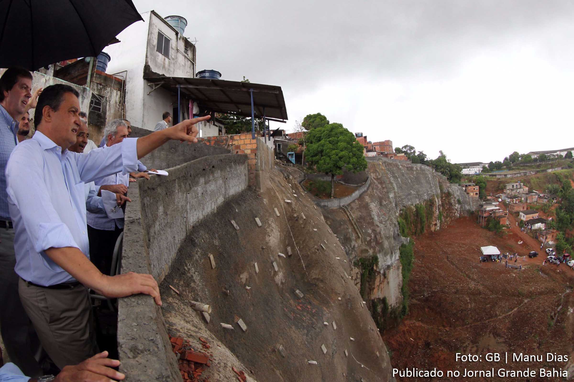 No aniversário de Salvador, governador Rui Costa entrega maior obra de contenção de encosta.