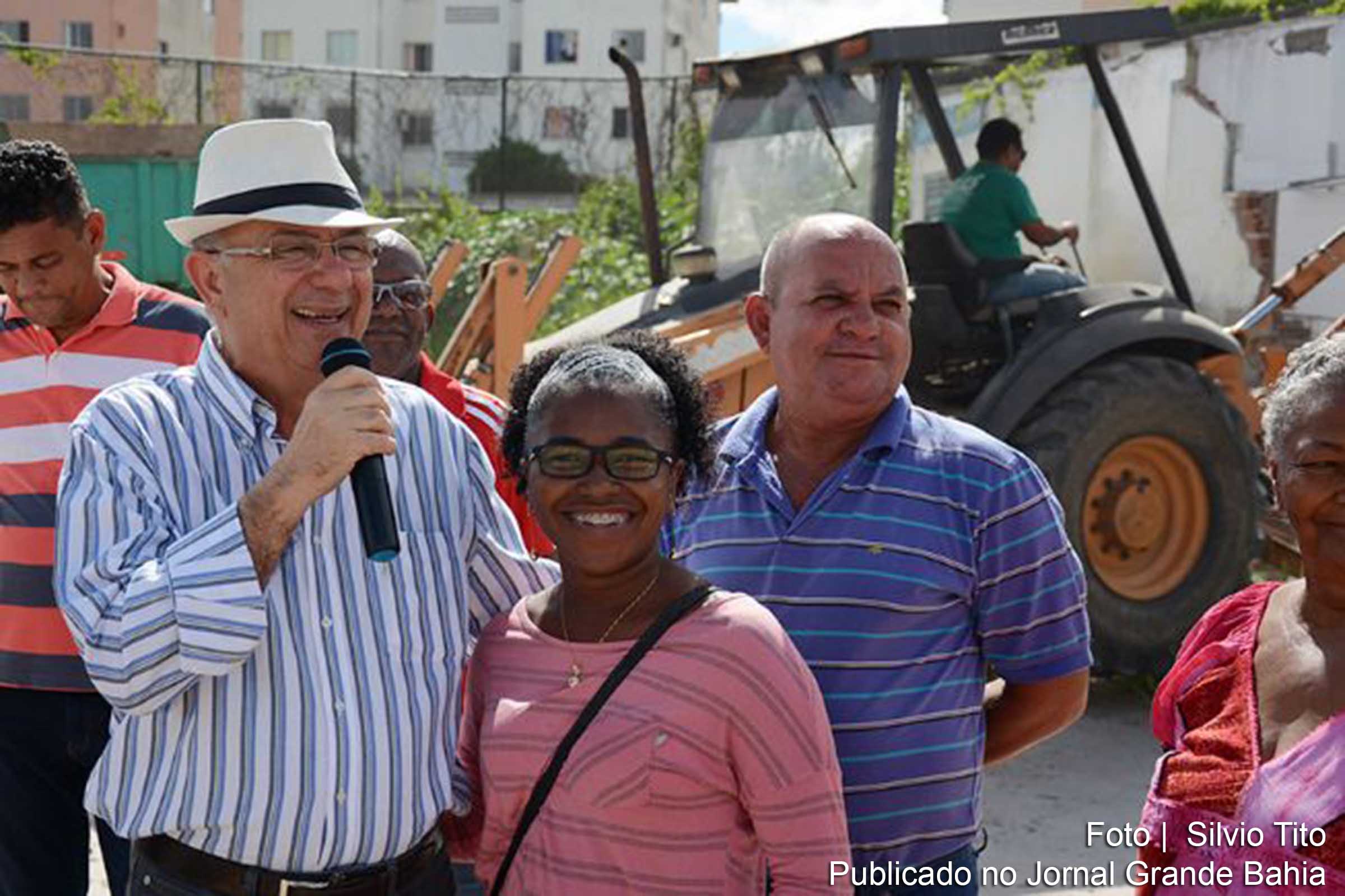 Governo Municipal está com diversas obras em execução na Queimadinha, destaca prefeito José Ronaldo.