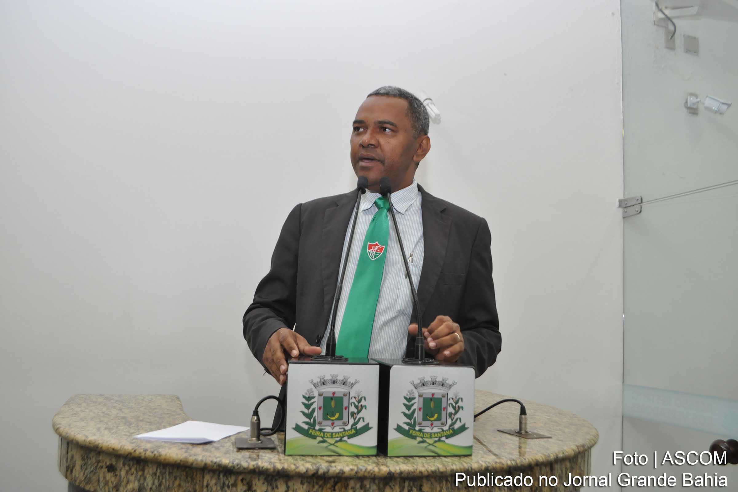 Isaías dos Santos (Isaías de Diogo): “Estava na minha casa, no Feira X, na rua F, e próximo tem um quebra-mola. Ouvi os tombos, era um carro passando em alta velocidade, carro do ligeirinho correndo da fiscalização.".