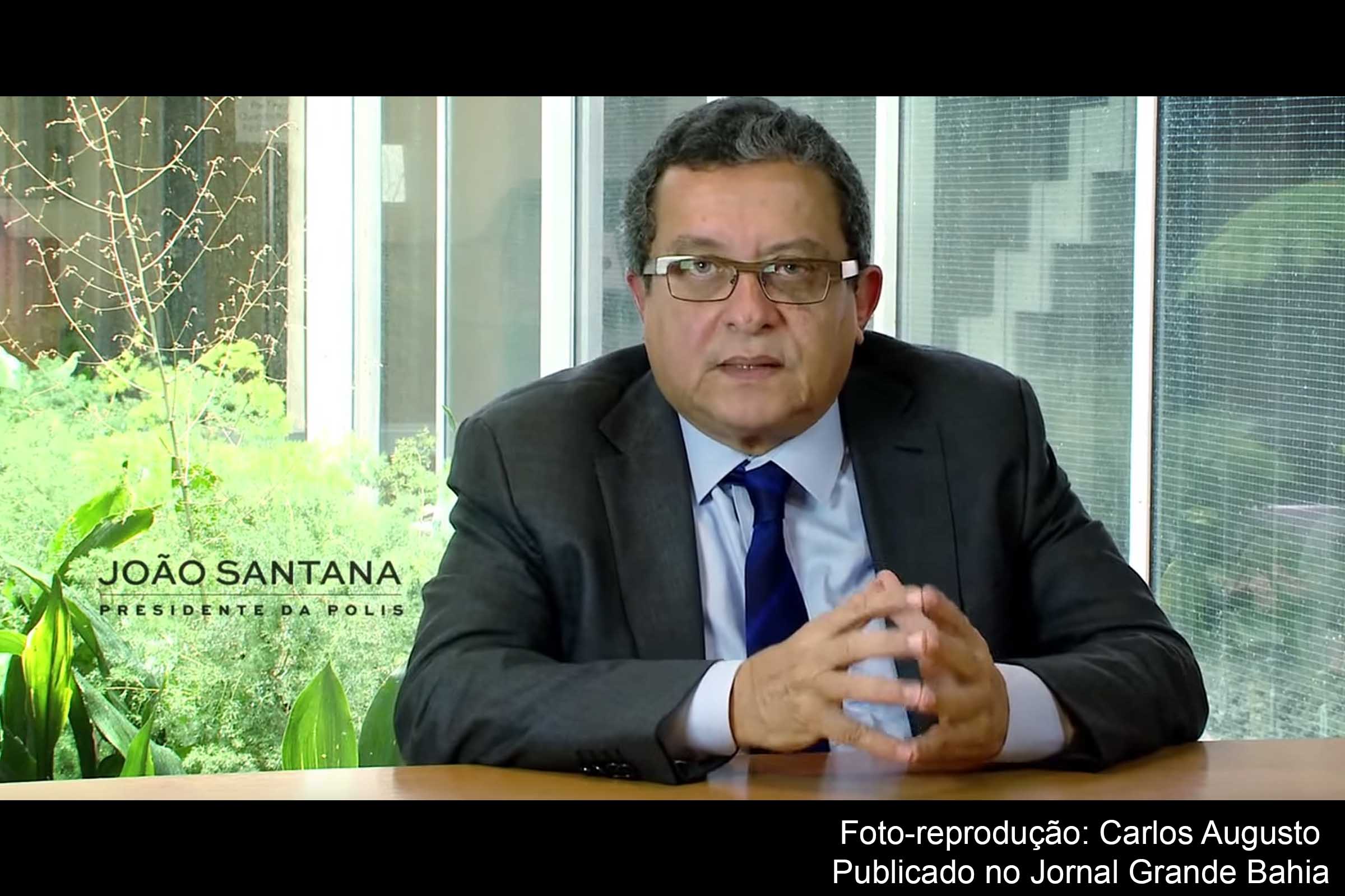 Publicitário João Cerqueira de Santana Filho fica em silêncio.