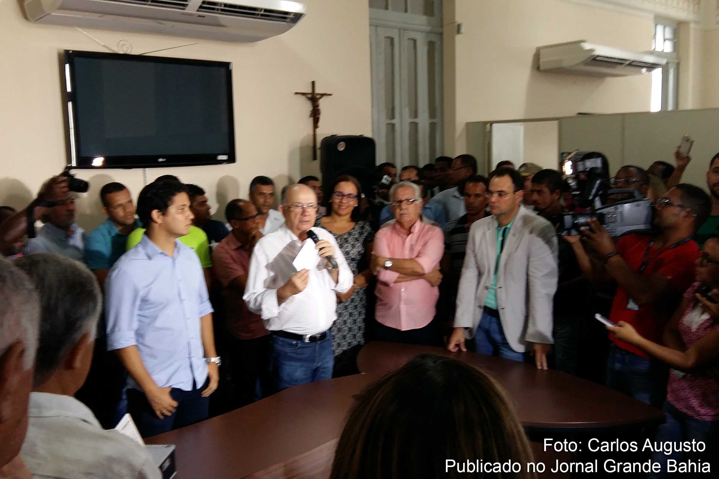 15 grandes nomes da música baiana ou regional foram anunciados pelo prefeito José Ronaldo.