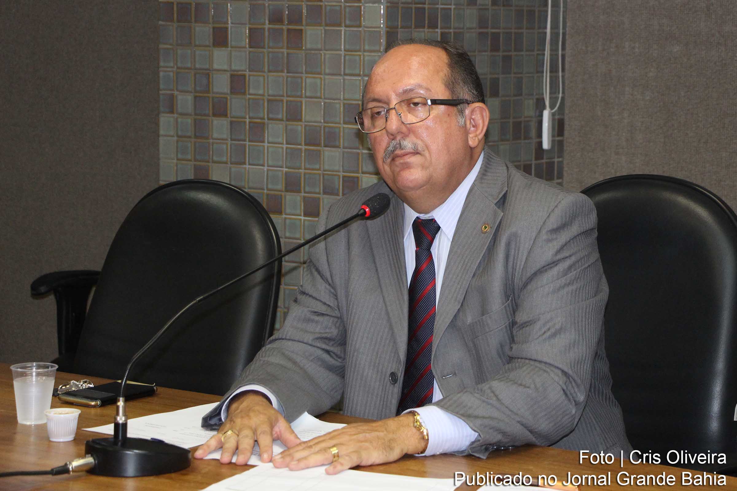 José de Arimateia Coriolano de Paiva é pastor, jornalista e deputado estadual pelo PRB da Bahia.