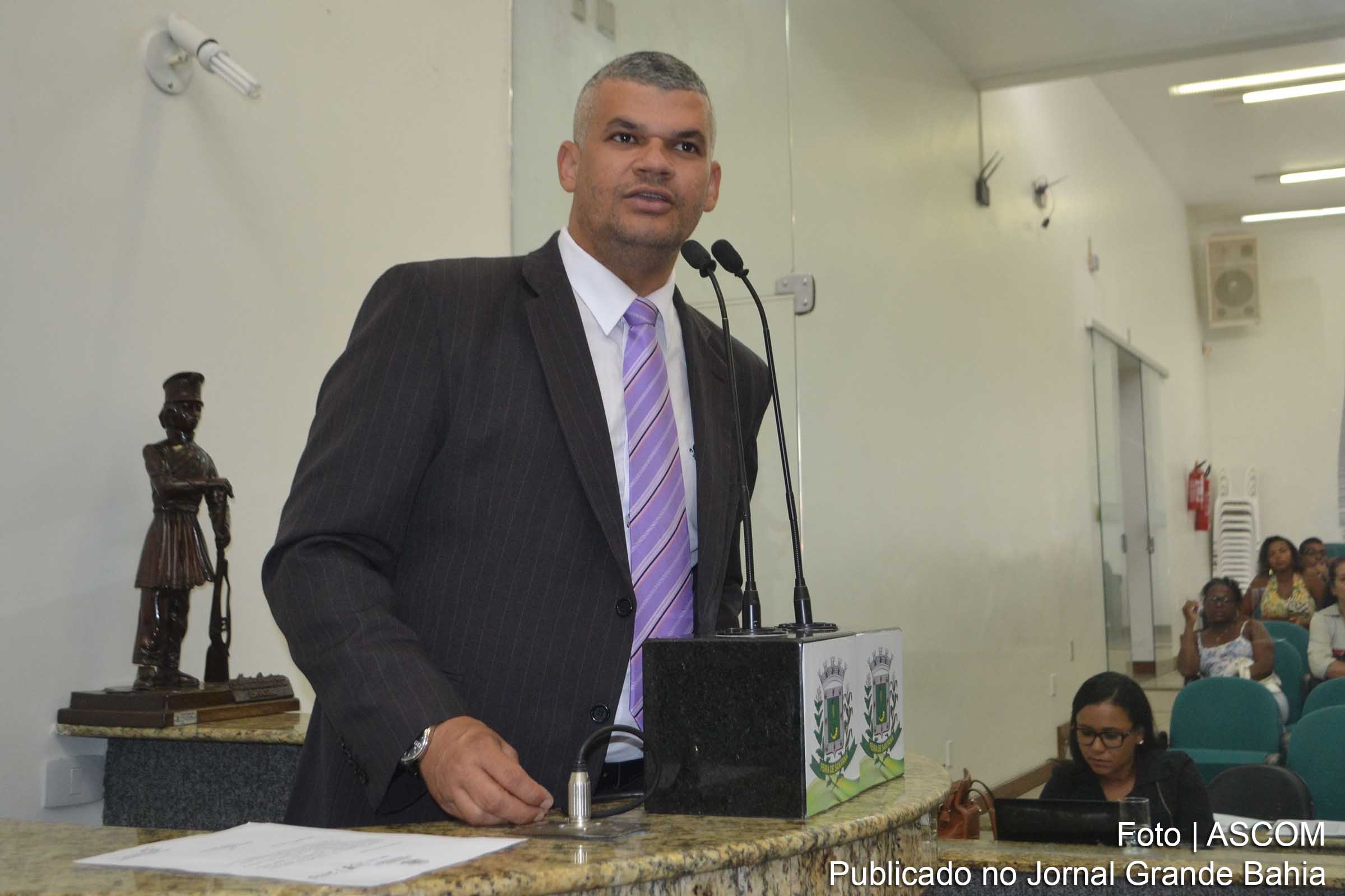 Vereador Pablo Roberto emite nota e confirma diálogo com partidos, mas declara desejo de ficar no PMDB.