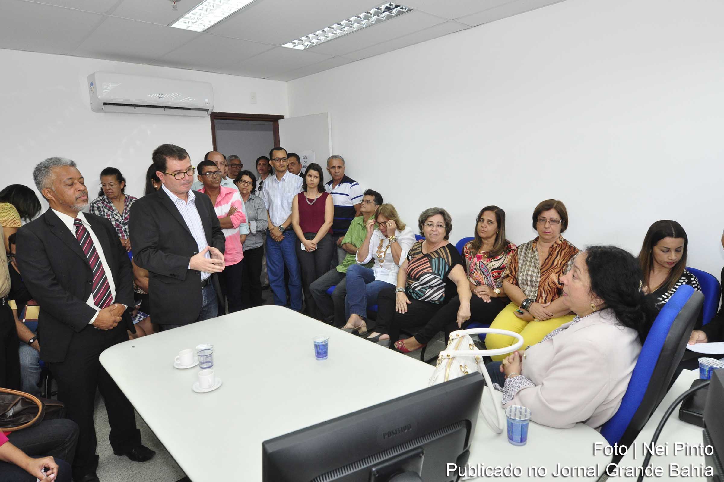 Presidente do Tribunal de Justiça da Bahia, desembargadora Maria do Socorro Barreto Santiago, durante visita a Feira de Santana.