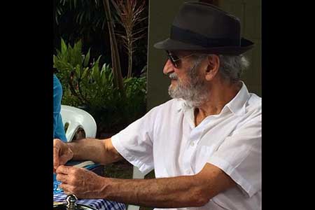 O poeta e artista plástico o imortal da Academia de Letras da Bahia Antônio Brasileiro.