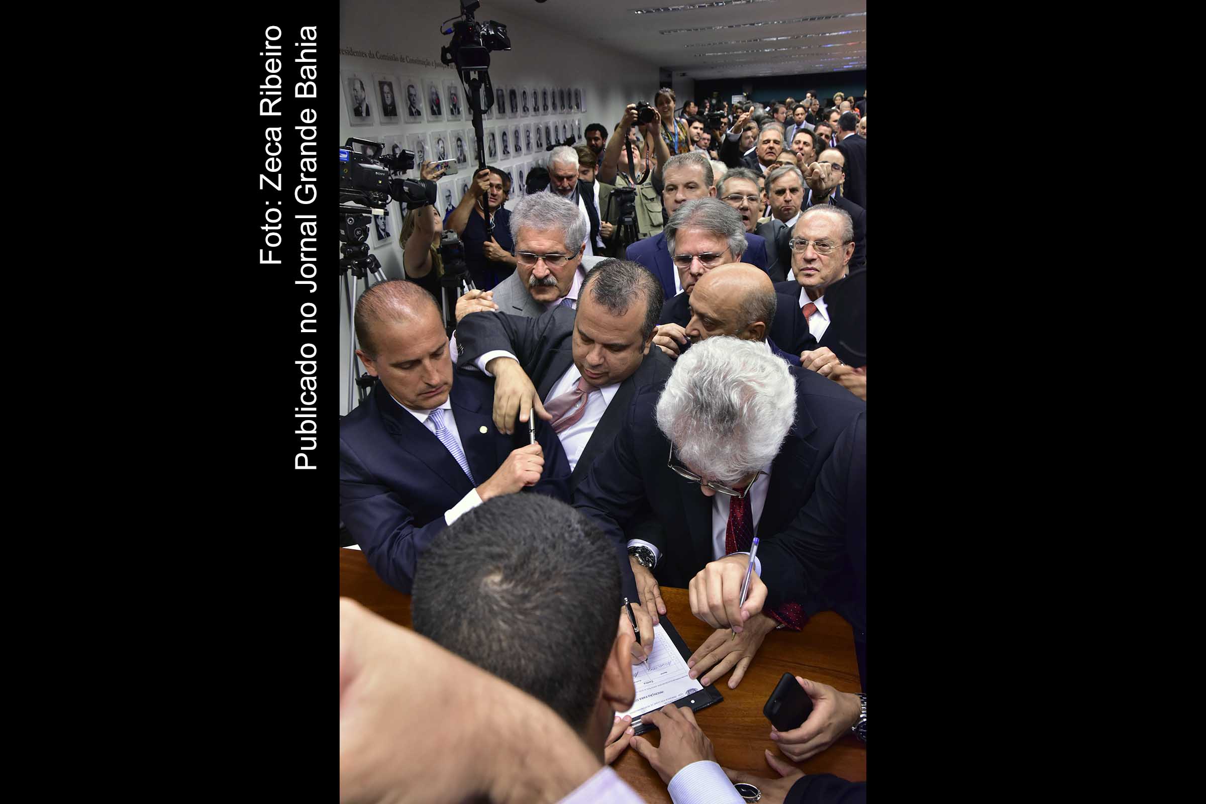 Apresentação, discussão e votação do parecer do relator do Impeachment.