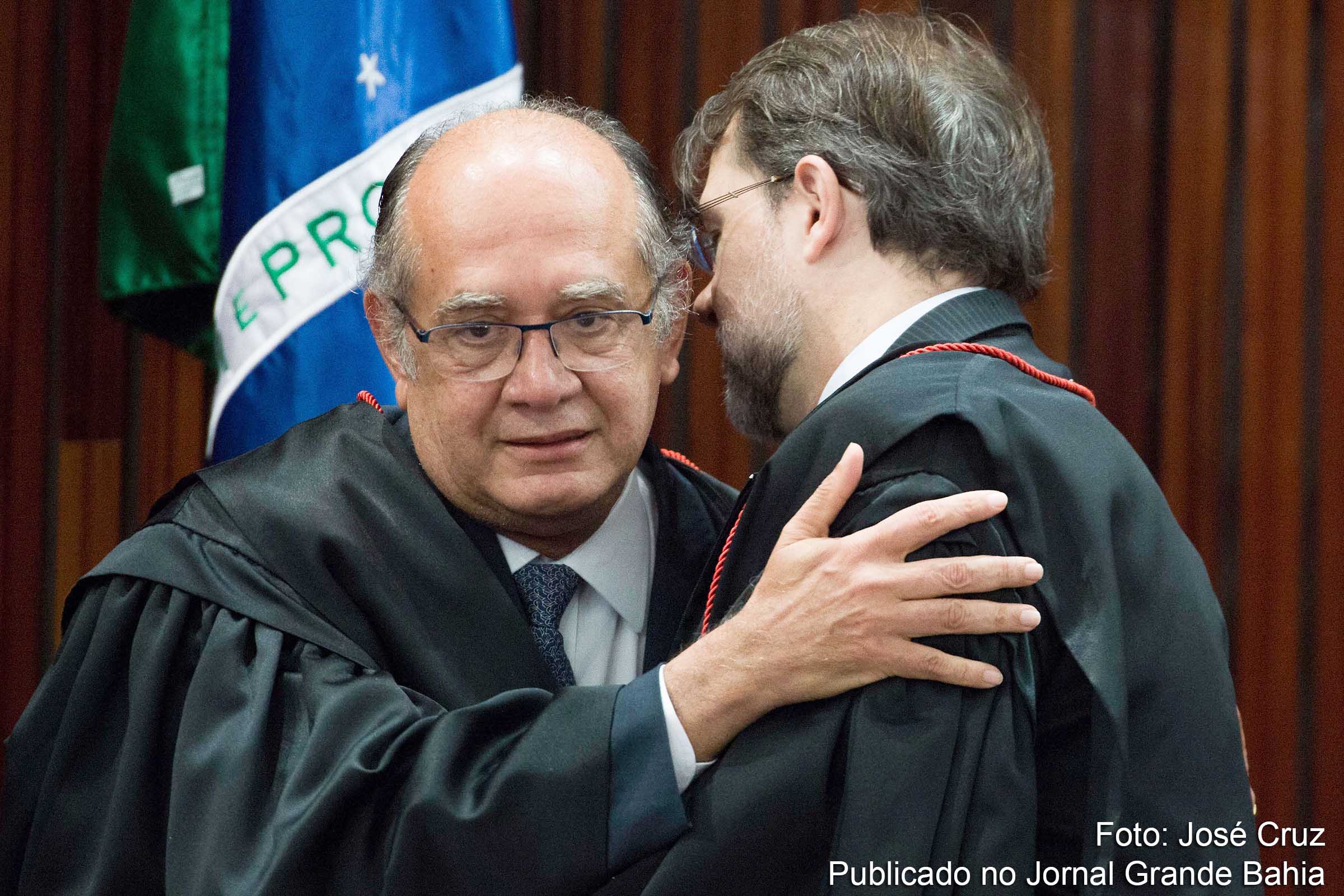 Gilmar Mendes substituirá Dias Tofolli na presidência do TSE. Atuação de Mendes é bastante questionável.