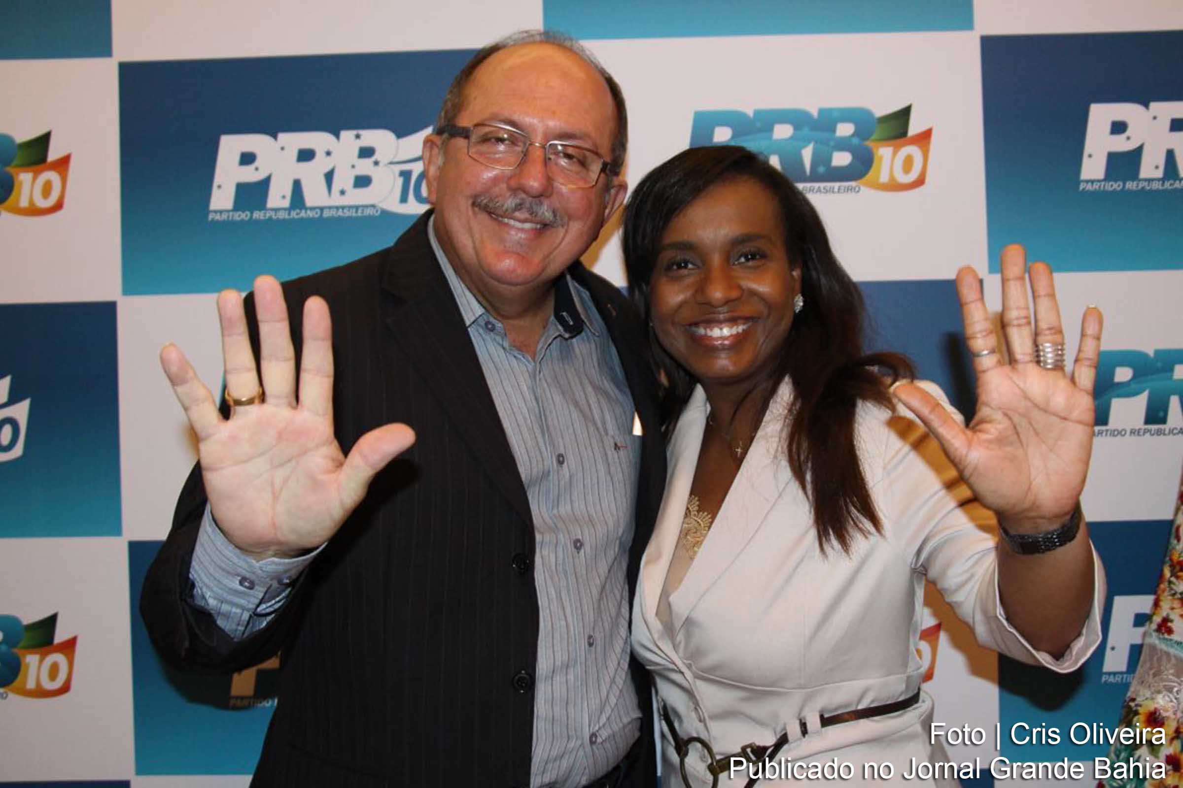 José de Arimateia e Eronildes Vasconcelos Carvalho (Tia Eron). Encontro em Salvador foi marcado por reafirmação de pré-candidatura a prefeito de Feira de Santana.