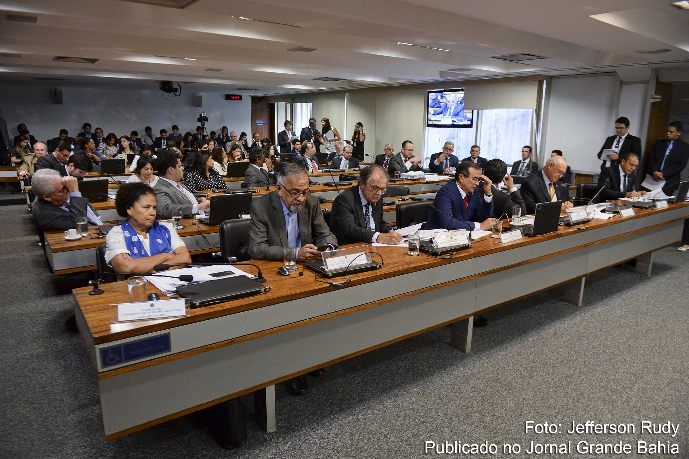 Conselho de Ética e Decoro Parlamentar (CEDP) do Senado realiza reunião para apreciação do parecer da representação contra Delcídio do Amaral.