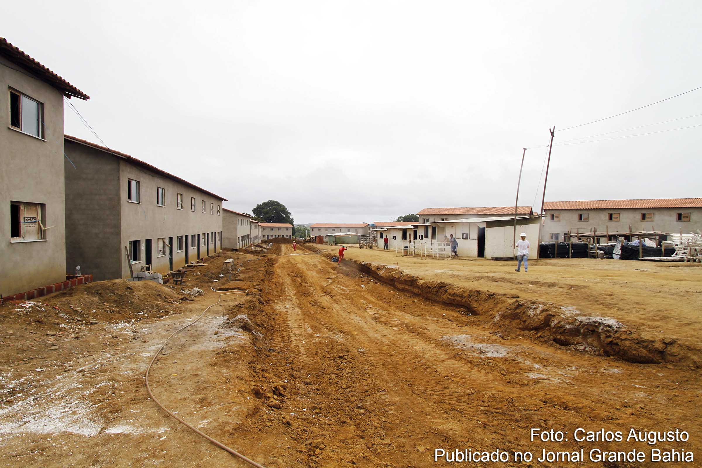 Habitações residenciais em construção.