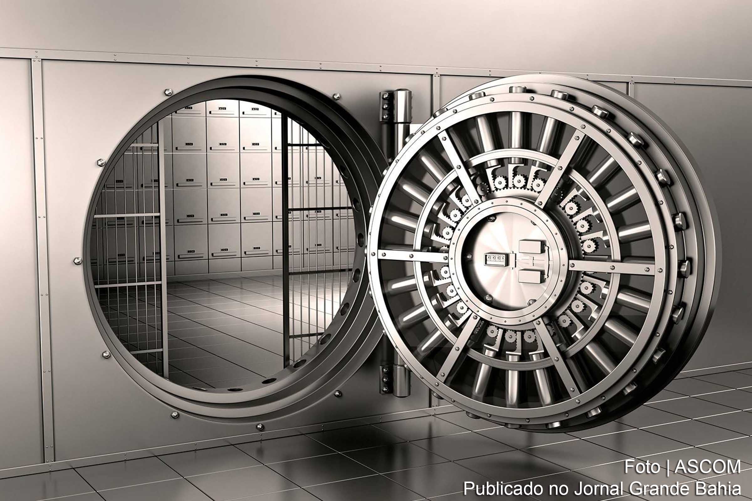 Sistema bancário brasileiro cobra elevada taxa de juros no cheque especial.