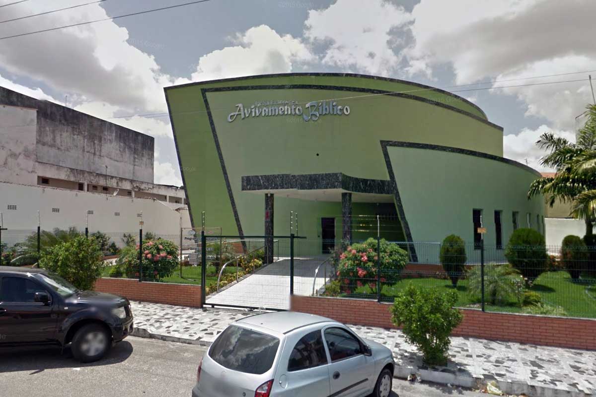 Fachada da Igreja Evangélica do Avivamento Bíblico, em Feira de Santana.