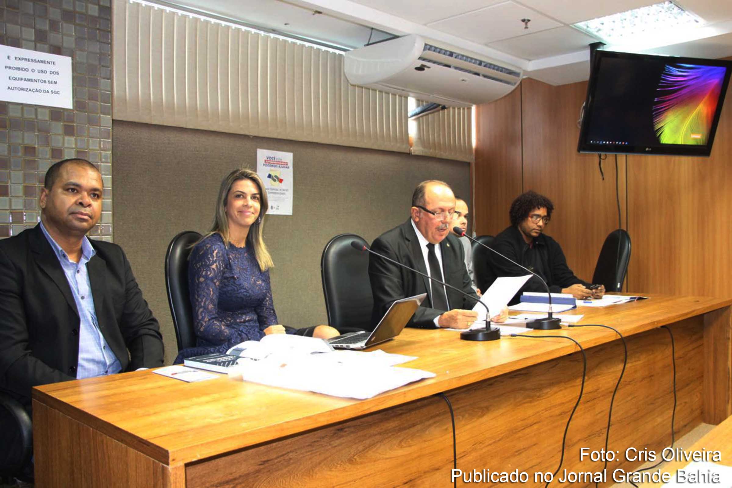 Deputado José de Arimateia desenvolve trabalho de apoio ao idoso.