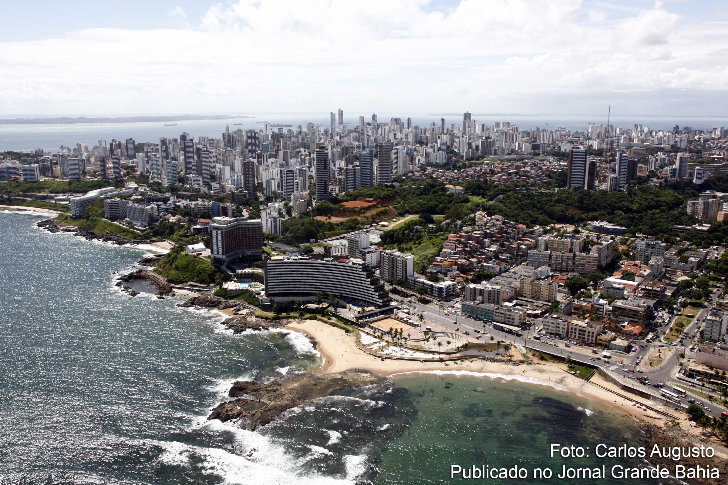 Vista aérea de Salvador. Prefeitura lançou plano com a finalidade de levantar estudos e criar leis que dirijam as ações do setores público e privado para os próximos 35 anos.