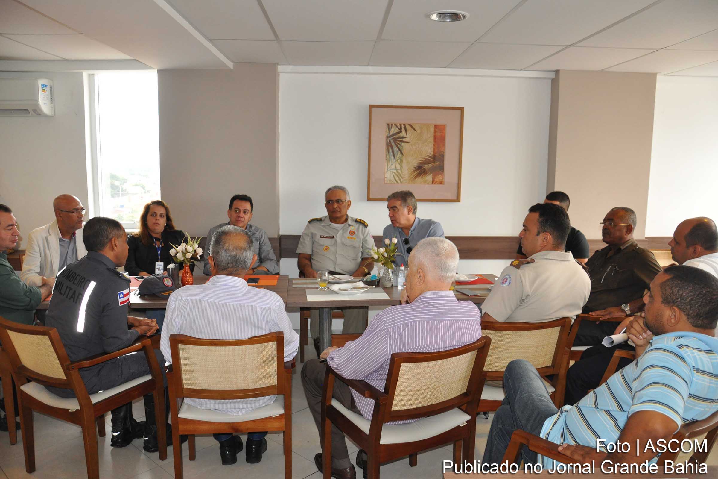 Reunião debateu ideias para criação do gabinete de gestão de crises de Feira de Santana.