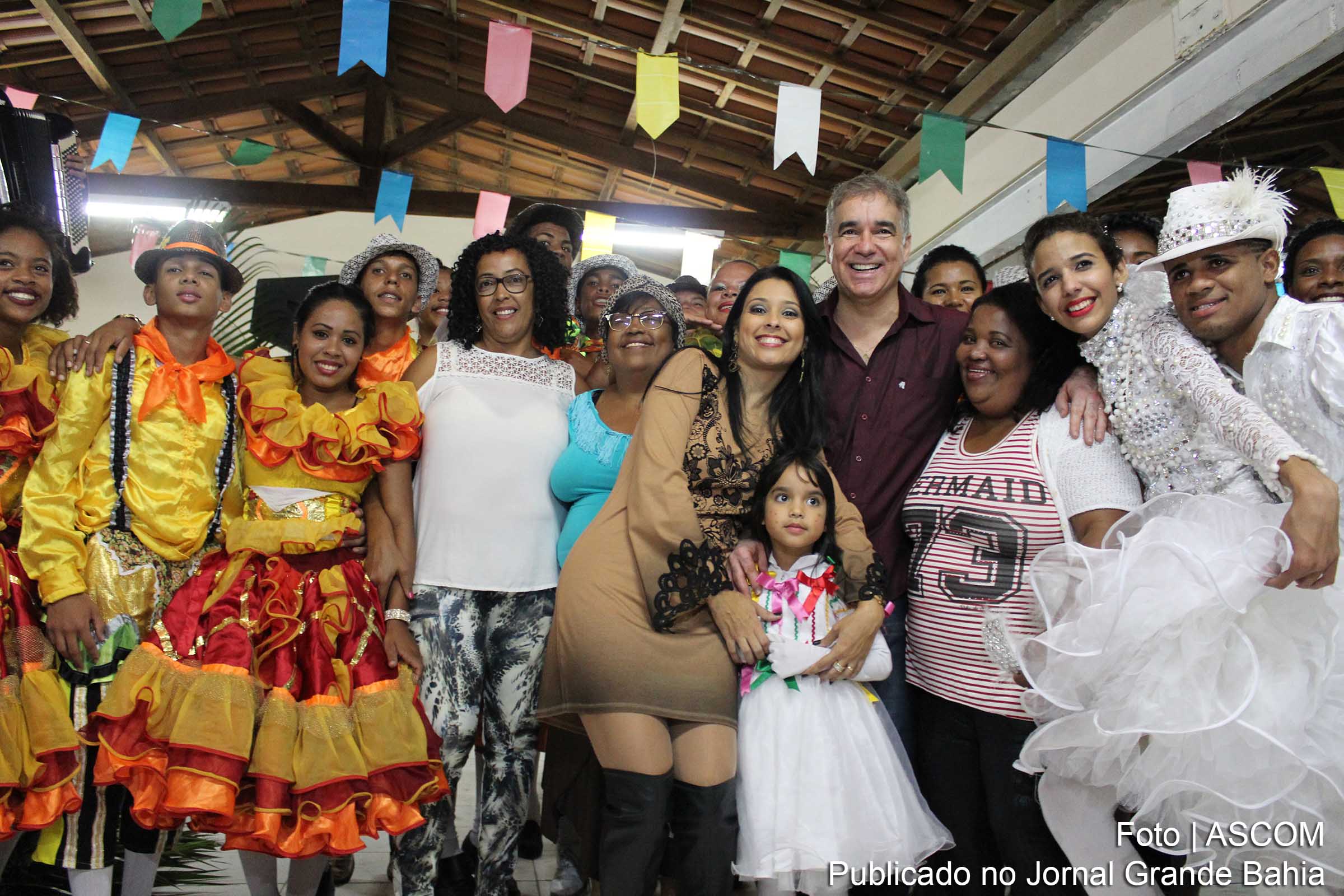 Deputado José Cerqueira Neto (Zé Neto), familiares e amigos comemoras duas décadas do Forró da Luta.