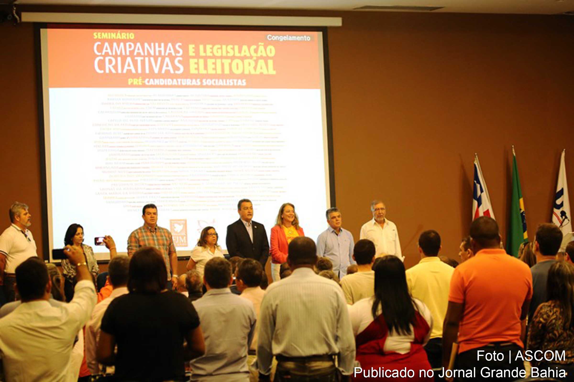 PSB reúne 108 pré-candidatos a prefeito durante encontro em Salvador.