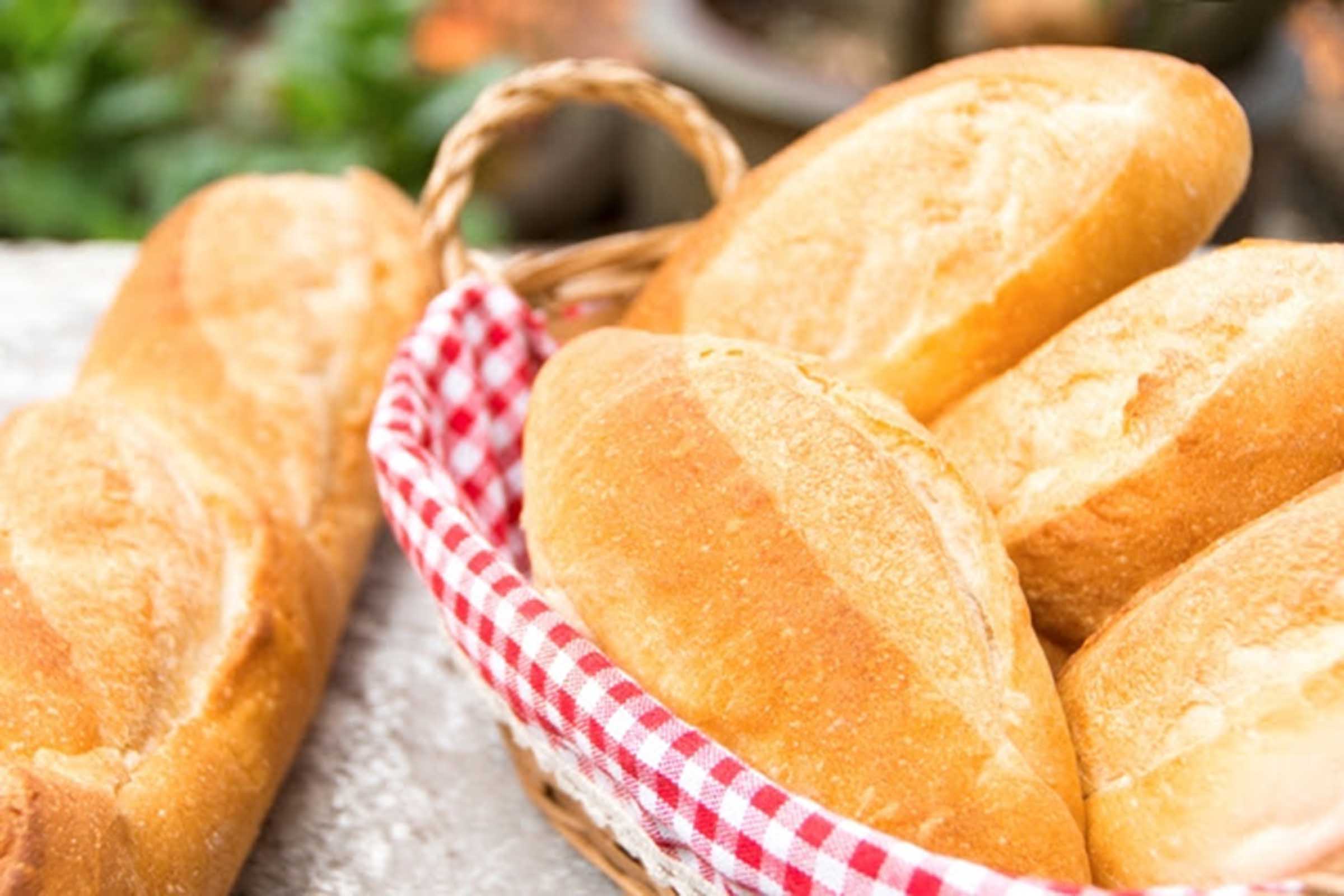 Pão francês.