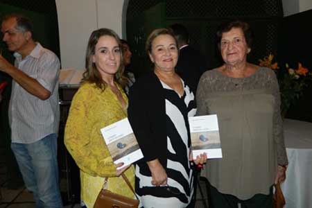 Ana Rita Jatobá, Janaina Marques e Helena Pereira, em sociedade.